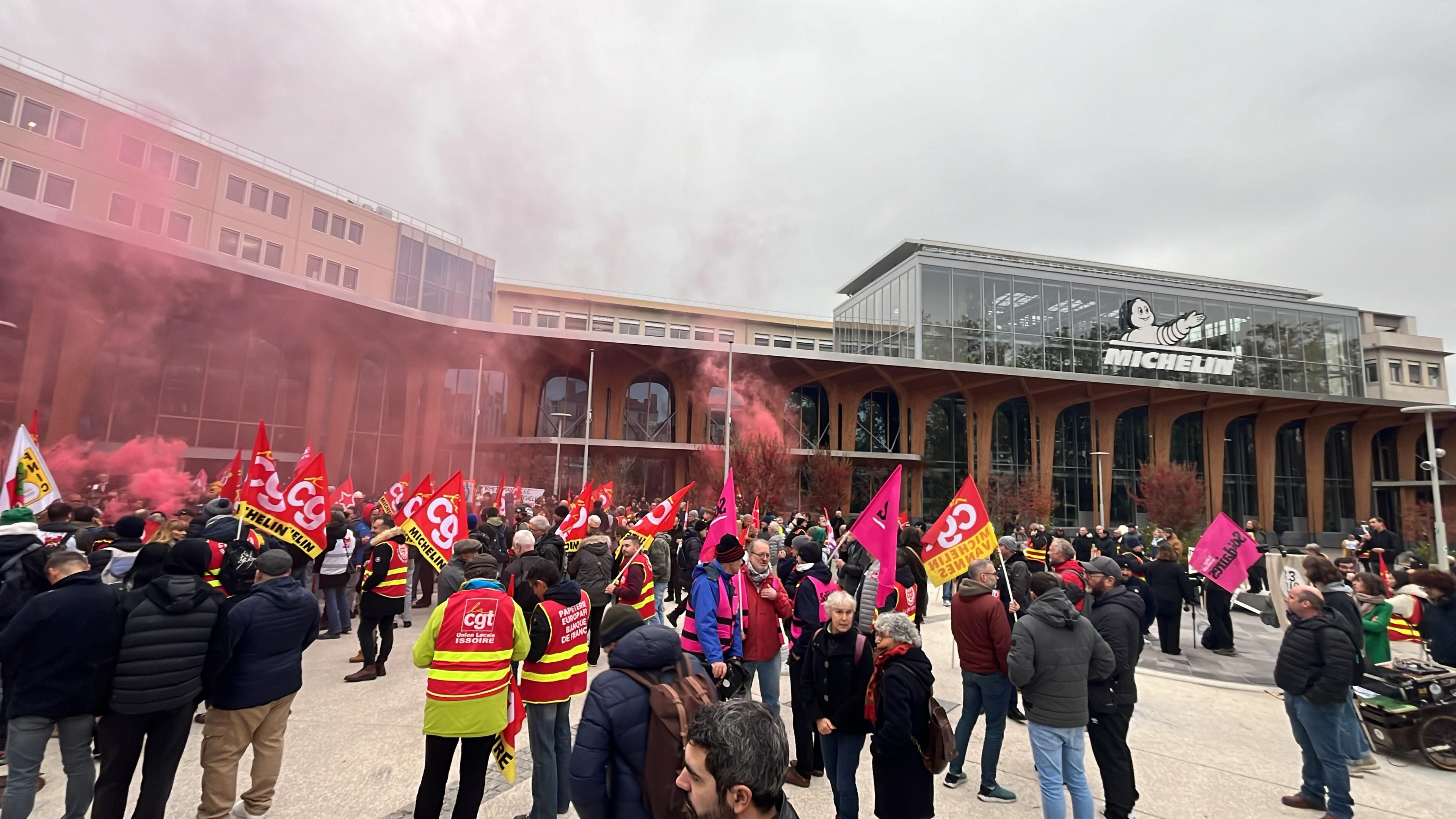 Les défaillances d’entreprises, en forte hausse, constituent une autre facette inquiétante de la crise économique actuelle. 